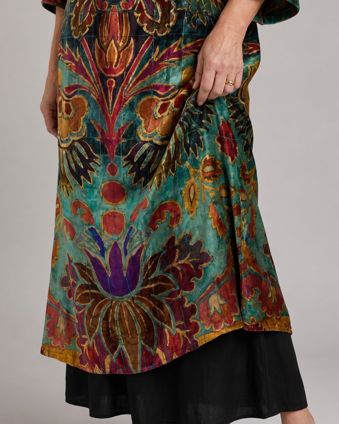 Valmira | Ornate Bohemian Print Loose Fit Midi Dress