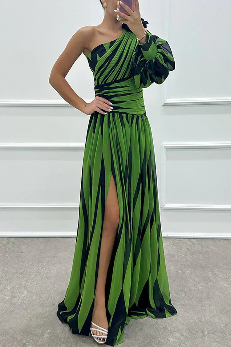 Pearl |Elegant Striped Maxi Dress with One Shoulder