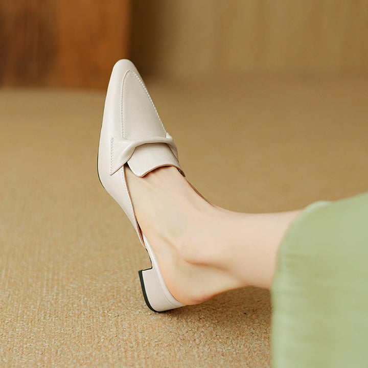 Erlen | Pointed-Toe Knot Detail Mules