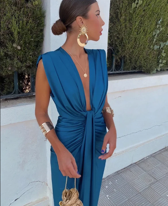 Olivia | Elegant Pleated Dress