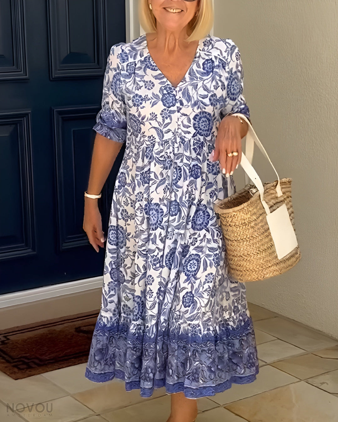 Cathy™ | Elegant Floral Dress with V-Neck