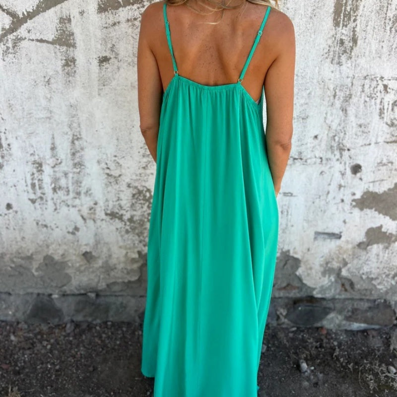 Carolina™ | Elegant Sleeveless Dress